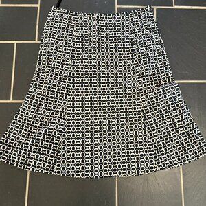 GAP brand skirt, Size 8, Dark brown with beige ovals print